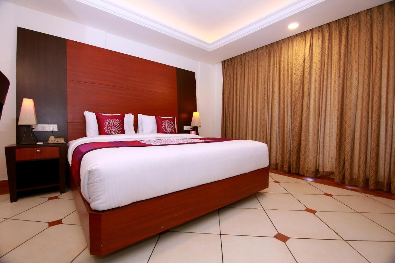 Emarald Hotel Cochin Kochi Extérieur photo
