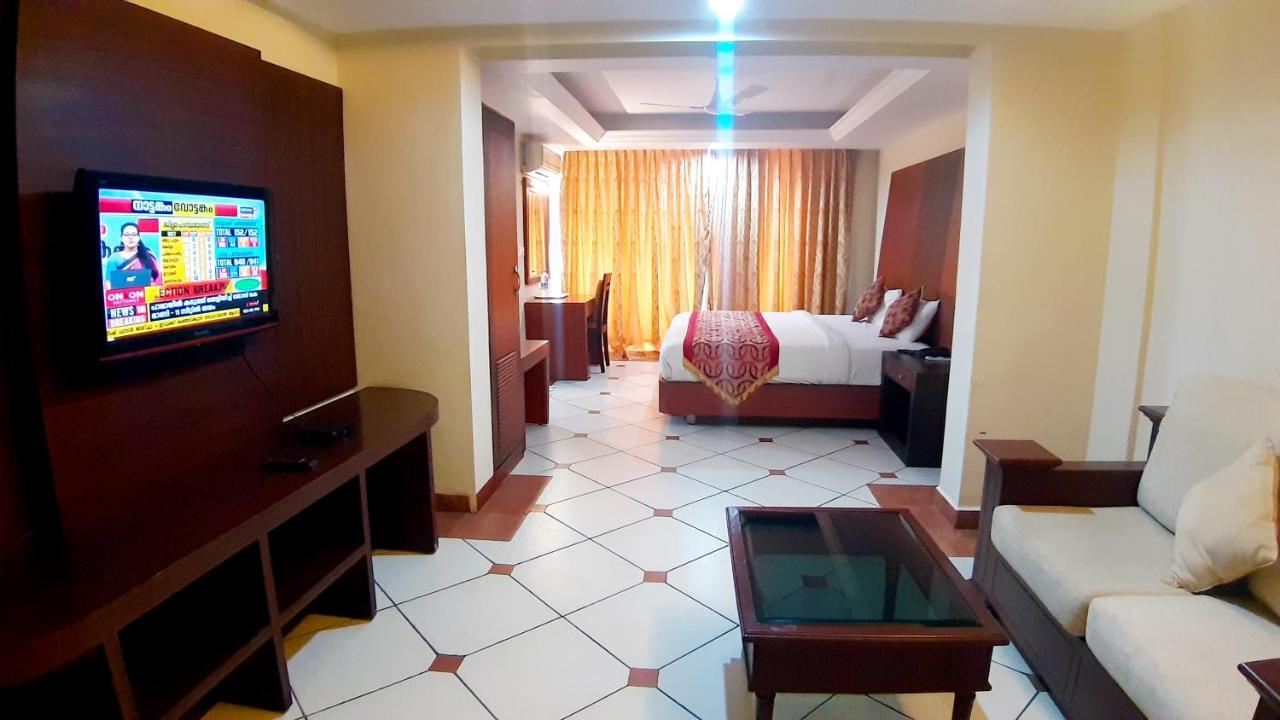 Emarald Hotel Cochin Kochi Extérieur photo