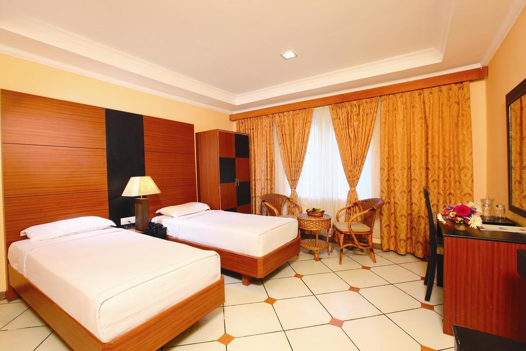 Emarald Hotel Cochin Kochi Extérieur photo