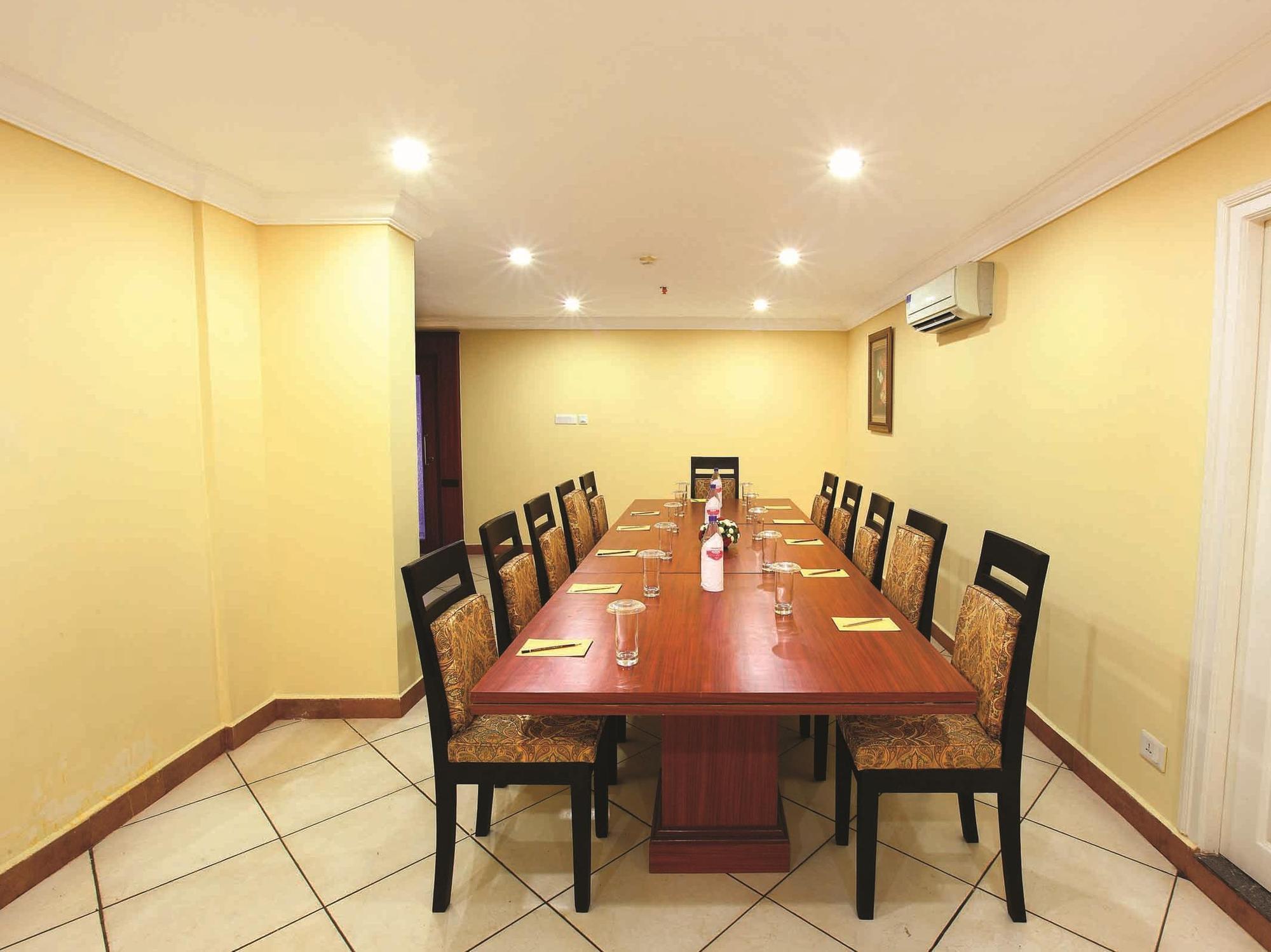Emarald Hotel Cochin Kochi Extérieur photo