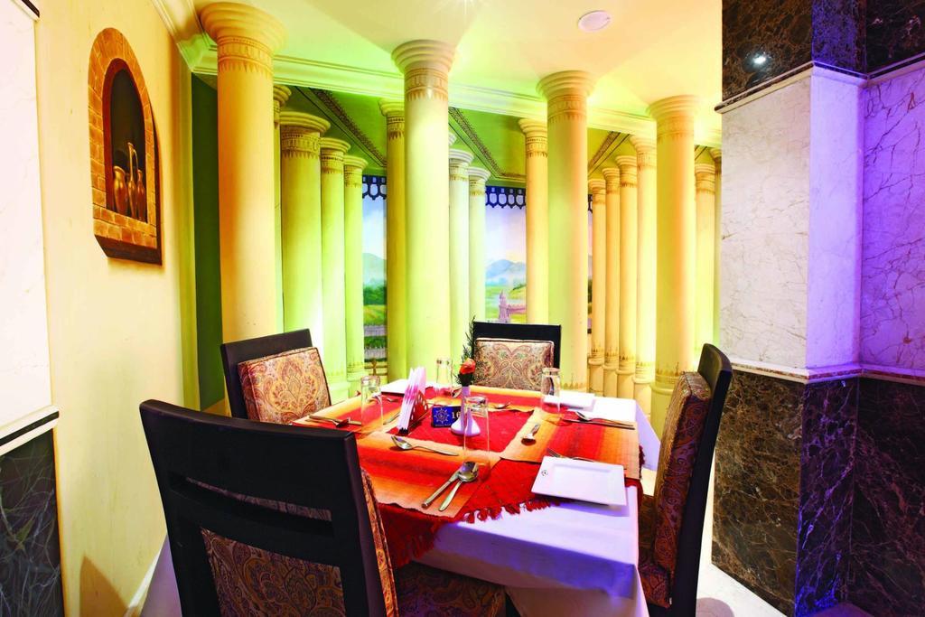 Emarald Hotel Cochin Kochi Extérieur photo