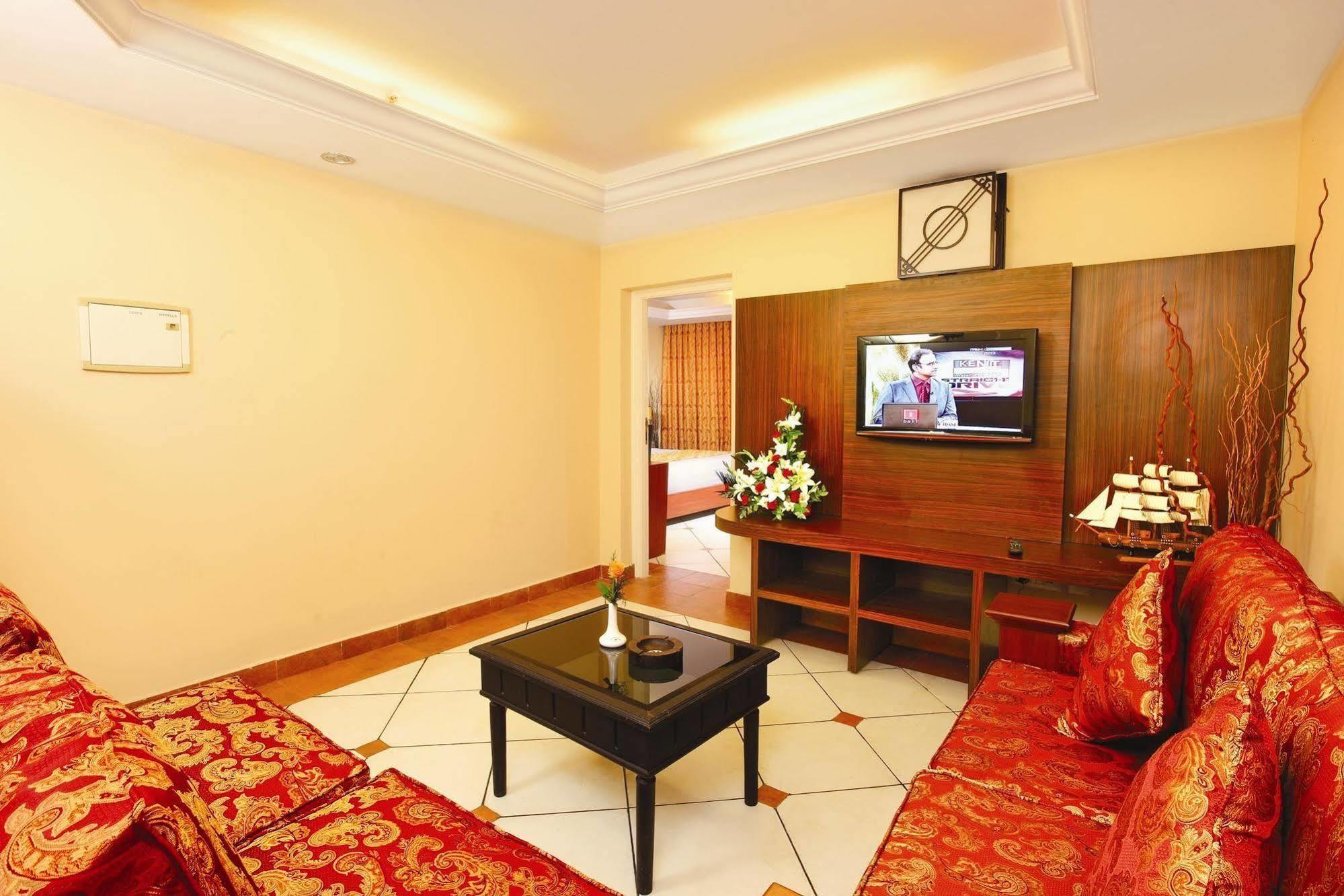 Emarald Hotel Cochin Kochi Extérieur photo