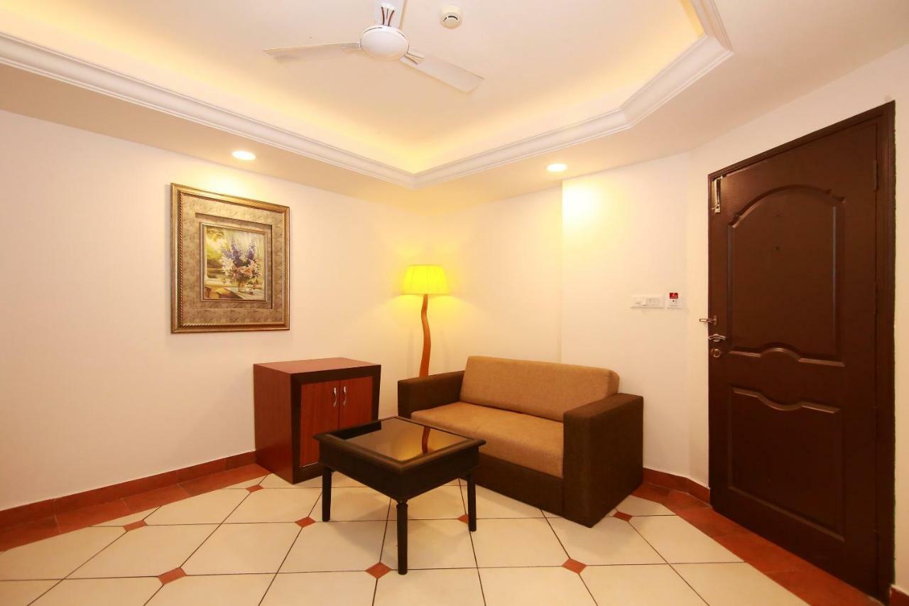 Emarald Hotel Cochin Kochi Extérieur photo