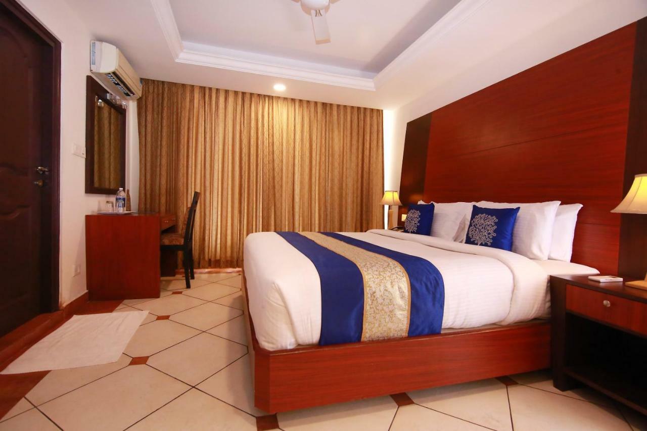 Emarald Hotel Cochin Kochi Extérieur photo