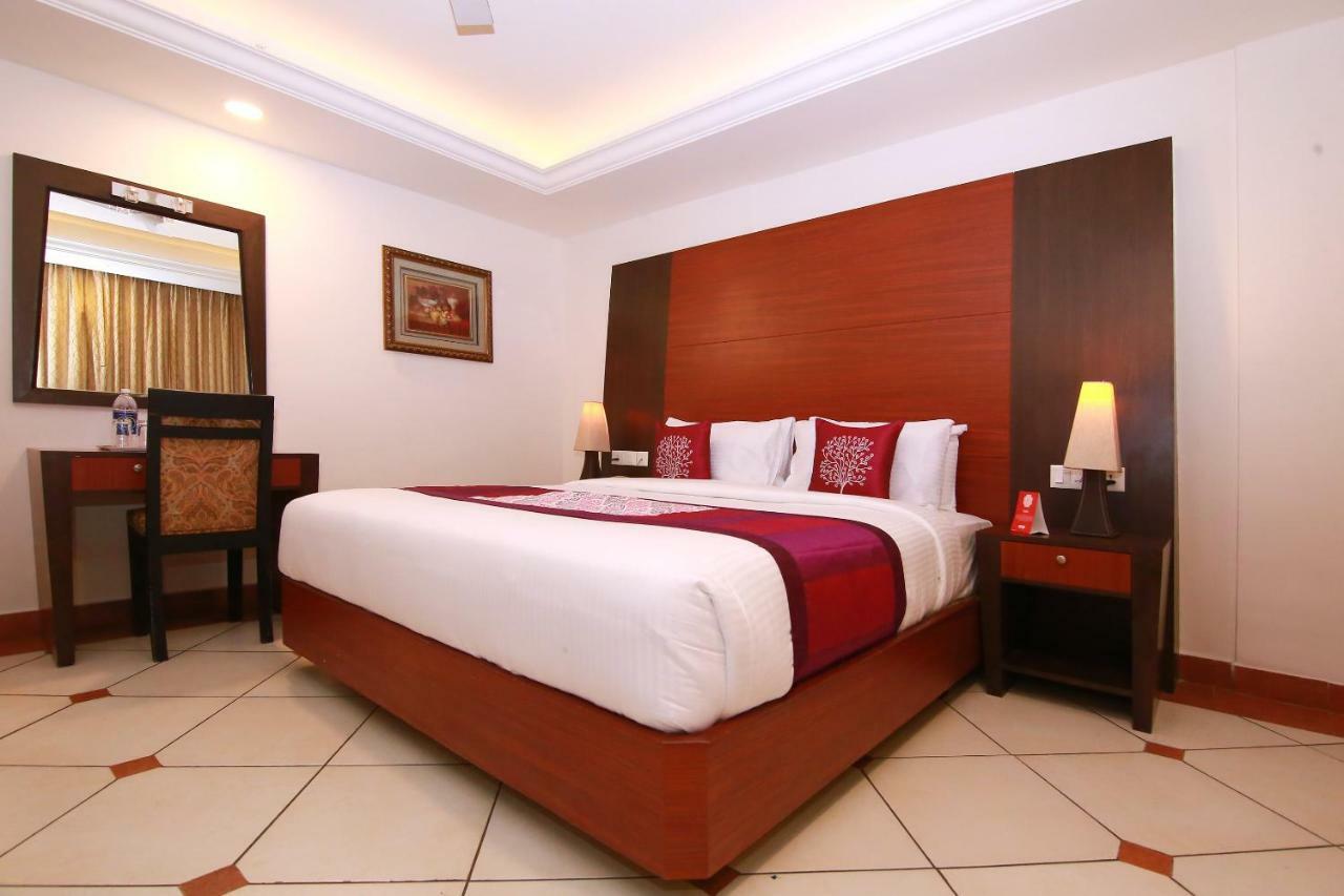 Emarald Hotel Cochin Kochi Extérieur photo